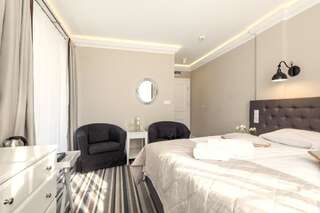Отели типа «постель и завтрак» Villa Astra Baltica Мендзыздрое Номер с кроватью размера «king-size» и балконом-9